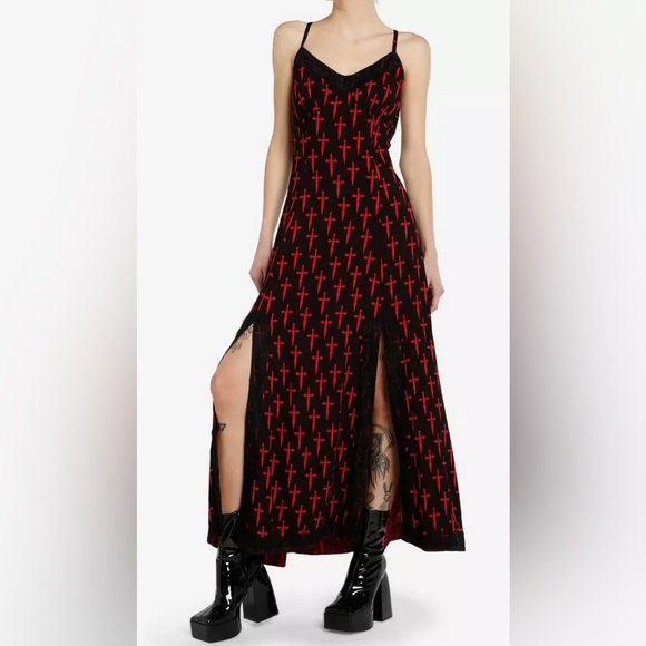Hot Topic Dresses & Skirts - Hot Topic Black & Red Dagger Maxi Slip Dress